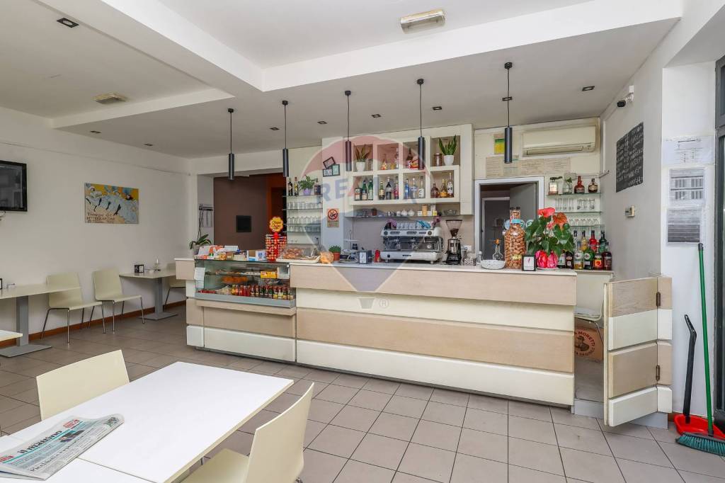 negozio in vendita a Padova in zona Pontevigodarzere