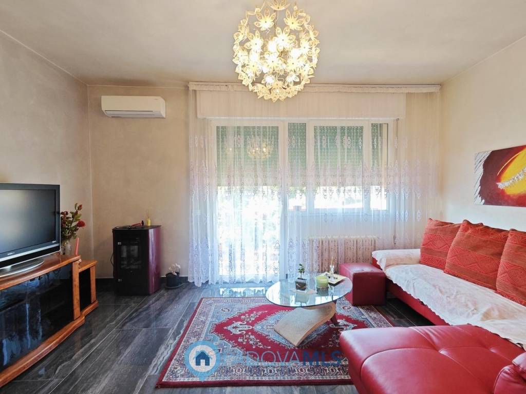 appartamento in vendita a Padova in zona Sacra Famiglia