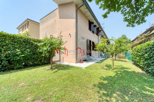 casa indipendente in vendita a Padova in zona Mandria