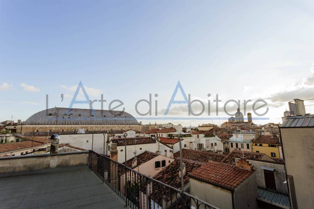 appartamento in vendita a Padova in zona Centro Storico