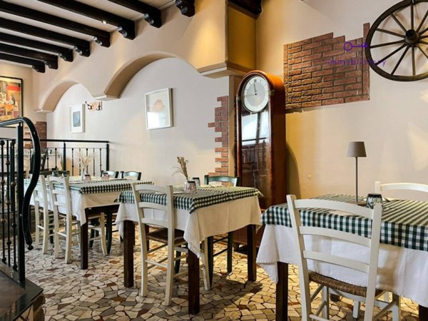 negozio in vendita a Padova in zona Savonarola