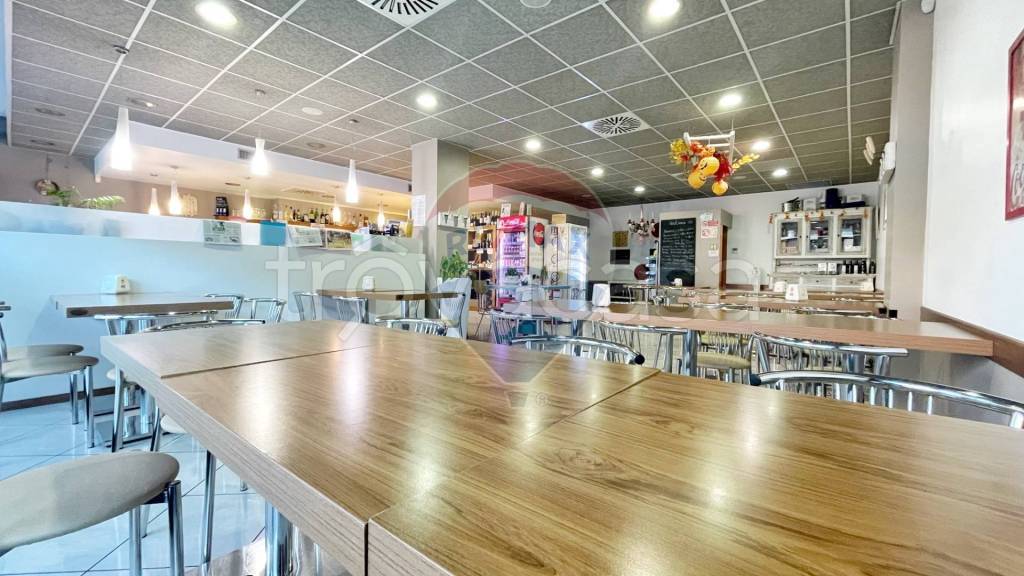 negozio in vendita a Padova in zona Stanga