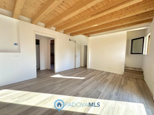 casa indipendente in vendita a Padova