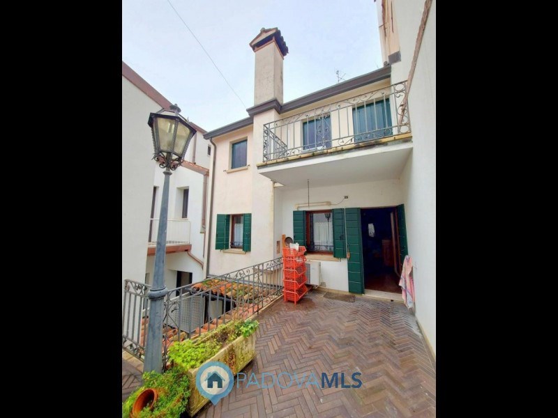 casa indipendente in vendita a Padova in zona Centro Storico