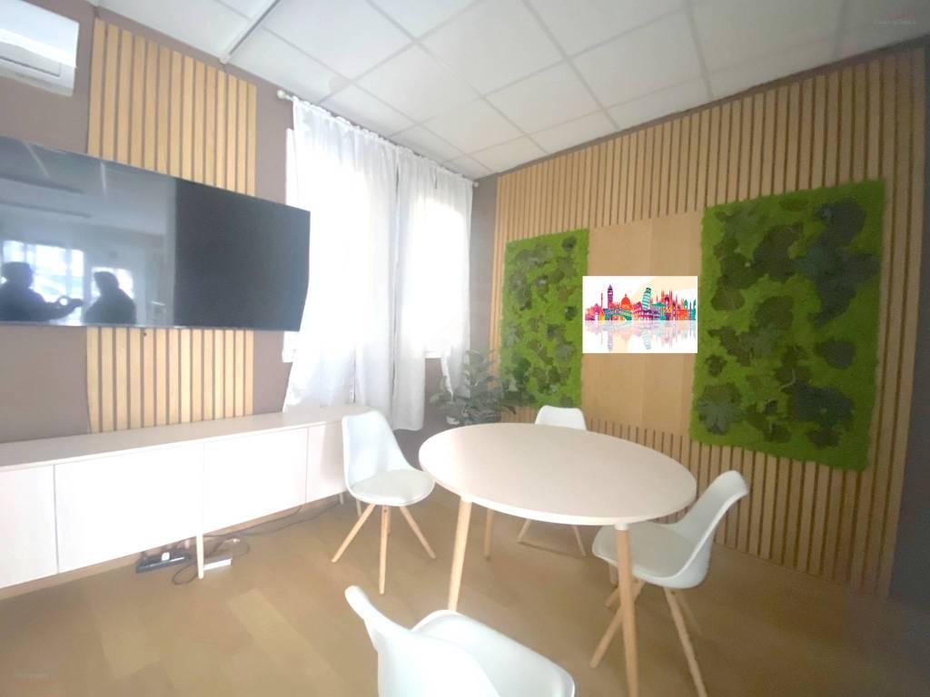 negozio in vendita a Padova in zona Stanga