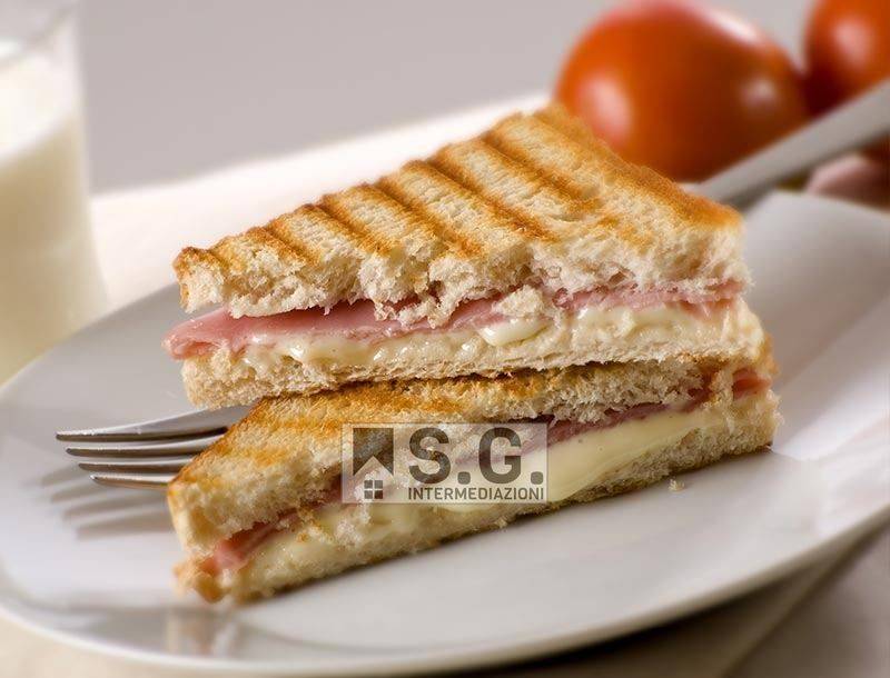 negozio in vendita a Padova in zona Montà