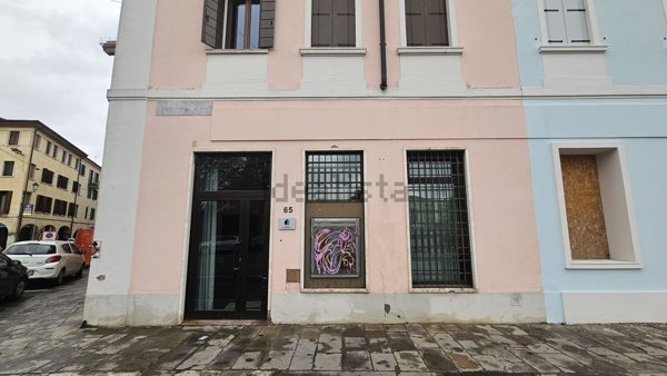 ufficio in vendita a Padova in zona Centro Storico