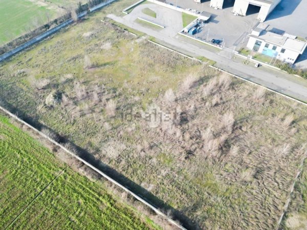 terreno edificabile in vendita a Padova in zona Camin / Granze