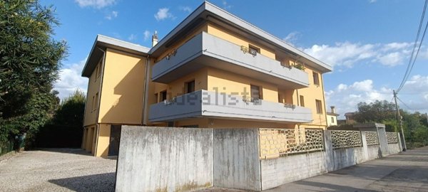 appartamento in vendita a Padova in zona Altichiero