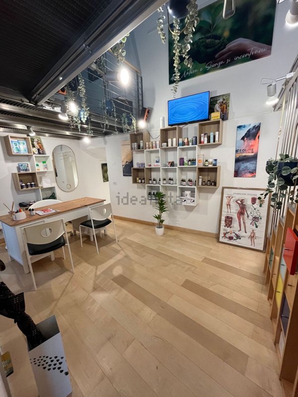 negozio in vendita a Padova in zona Centro Storico