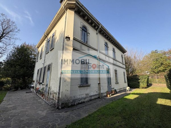 casa indipendente in vendita a Padova in zona Sacra Famiglia