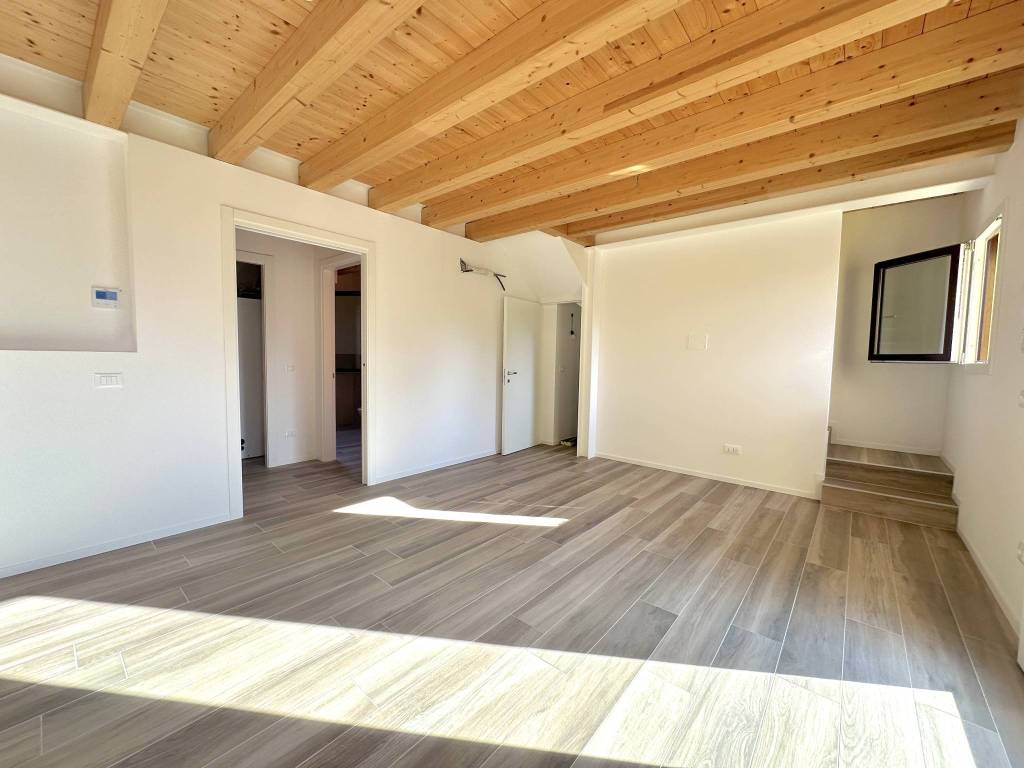 casa indipendente in vendita a Padova in zona Sacra Famiglia