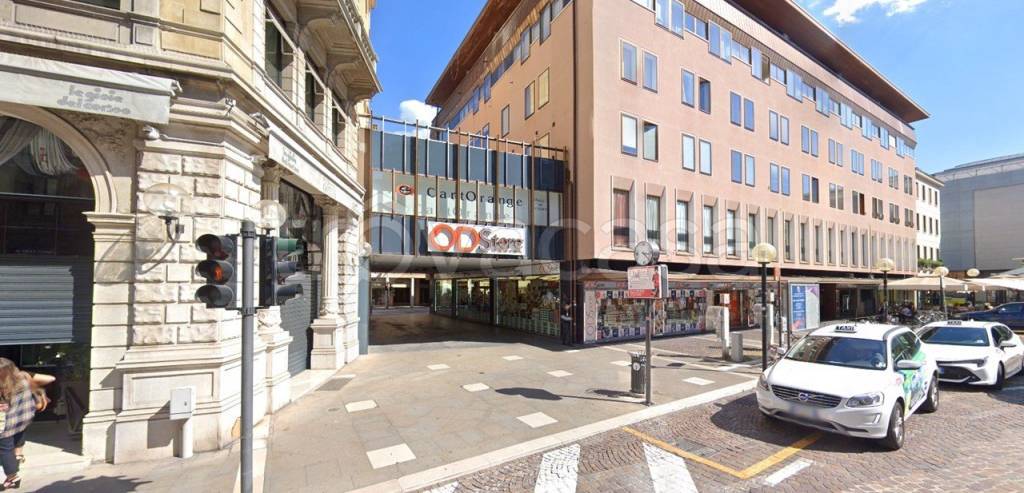negozio in vendita a Padova
