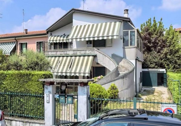 casa indipendente in vendita a Padova