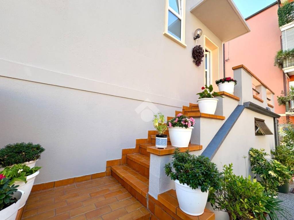 casa indipendente in vendita a Padova in zona Guizza