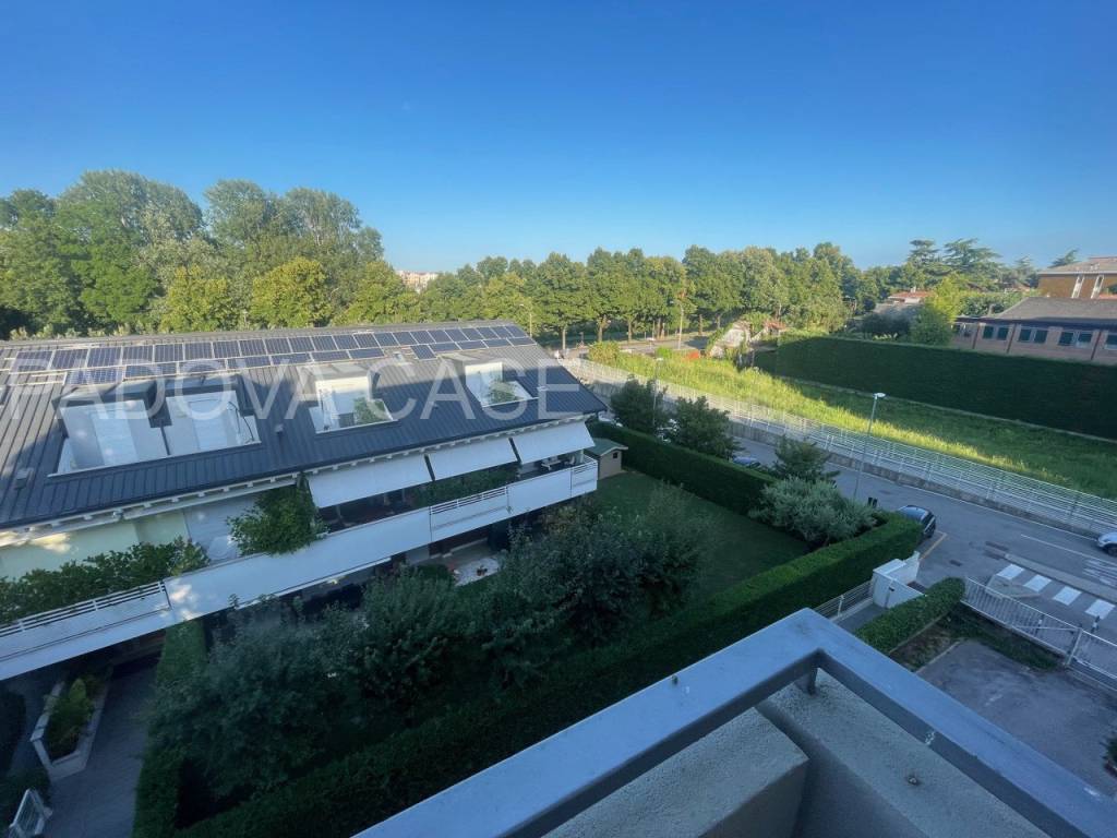 appartamento in vendita a Padova in zona Sacra Famiglia