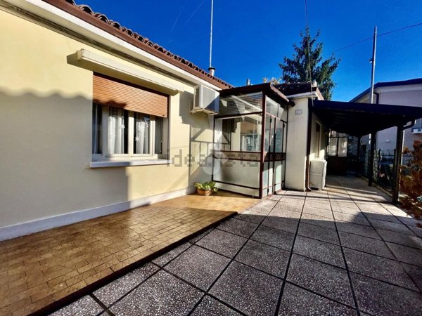 casa indipendente in vendita a Padova