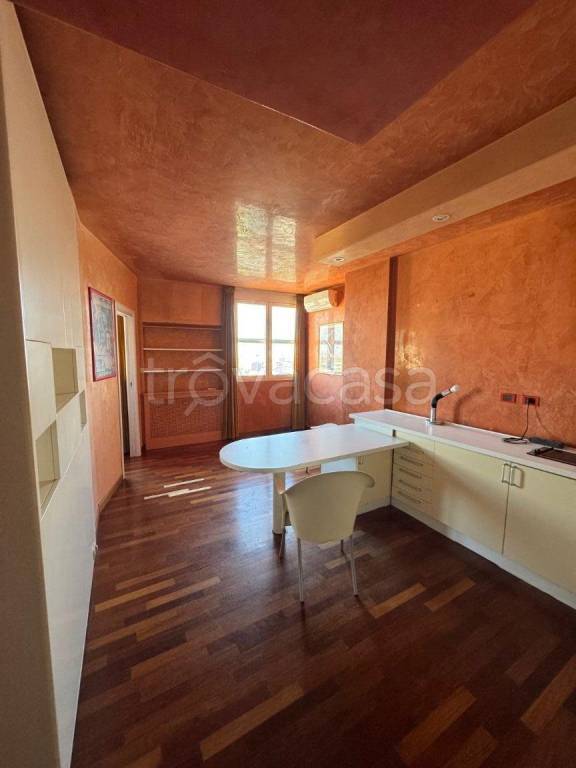 appartamento in vendita a Padova in zona Savonarola