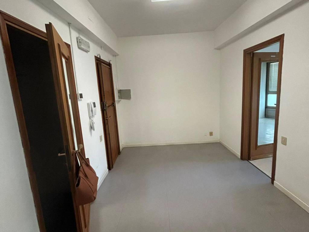 negozio in vendita a Padova in zona Savonarola