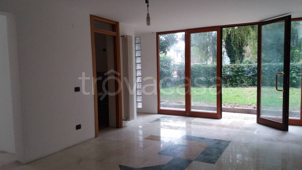 casa indipendente in vendita a Padova in zona Sacra Famiglia