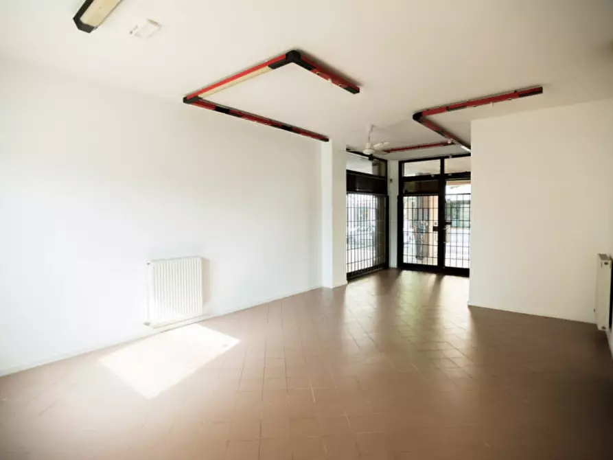 negozio in vendita a Padova in zona Mortise