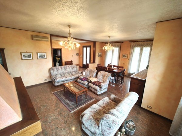 casa indipendente in vendita a Padova in zona Montà