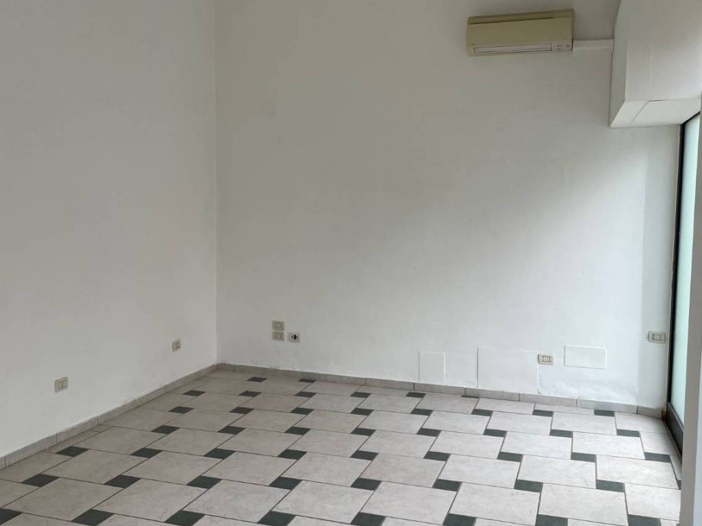 negozio in vendita a Padova