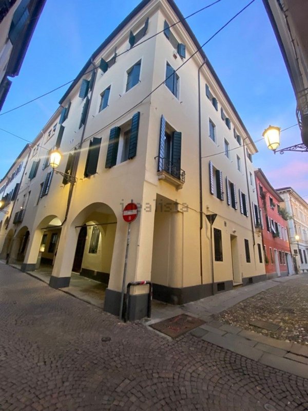 appartamento in vendita a Padova in zona Centro Storico