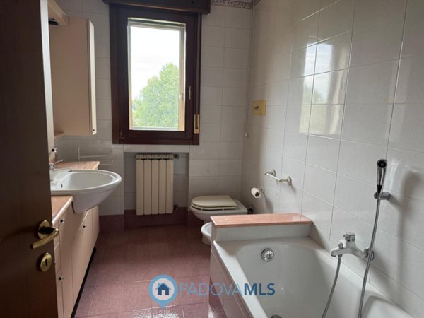 appartamento in vendita a Padova in zona Mortise