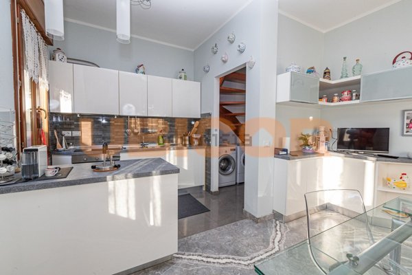 casa indipendente in vendita a Padova in zona Sant'Osvaldo / Santa Rita