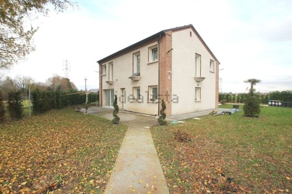 casa indipendente in vendita a Padova in zona Mandria