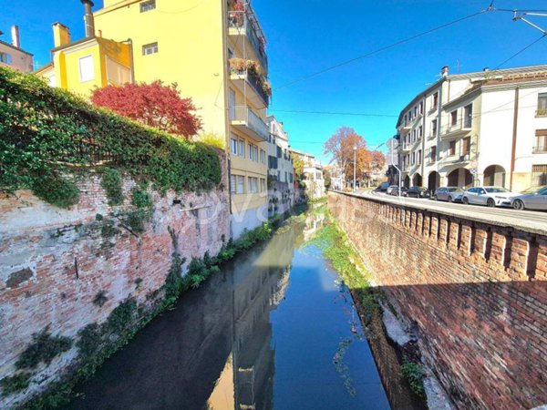appartamento in vendita a Padova in zona Centro Storico