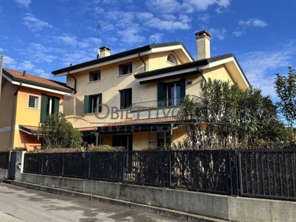 casa indipendente in vendita a Padova in zona Centro Storico
