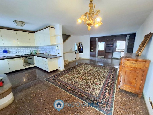 casa indipendente in vendita a Padova in zona Savonarola