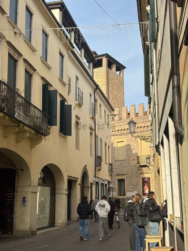 appartamento in vendita a Padova in zona Centro Storico