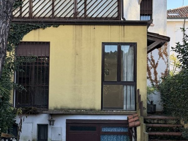 casa indipendente in vendita a Padova in zona Centro Storico