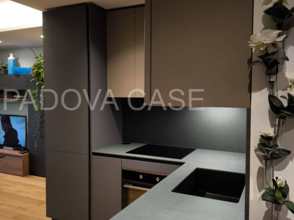appartamento in vendita a Padova in zona Savonarola