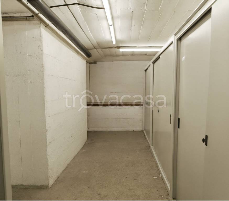 locale commerciale in vendita a Padova in zona Savonarola