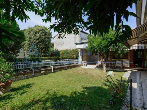 casa indipendente in vendita a Padova in zona Savonarola