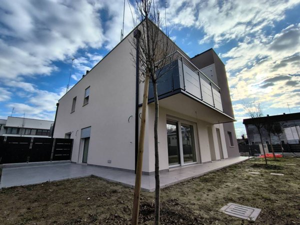 casa indipendente in vendita a Padova in zona Camin / Granze