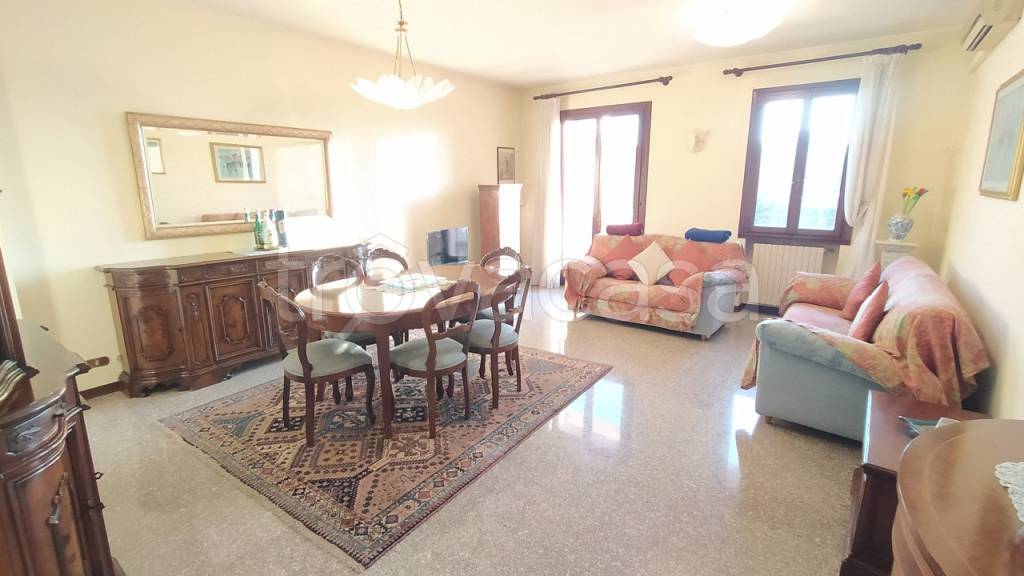 casa indipendente in vendita a Padova in zona Mandria