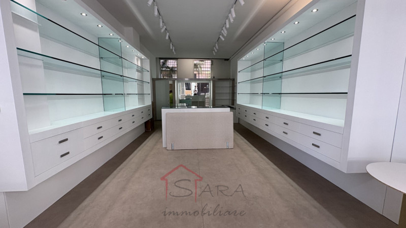 negozio in vendita a Padova in zona Centro Storico