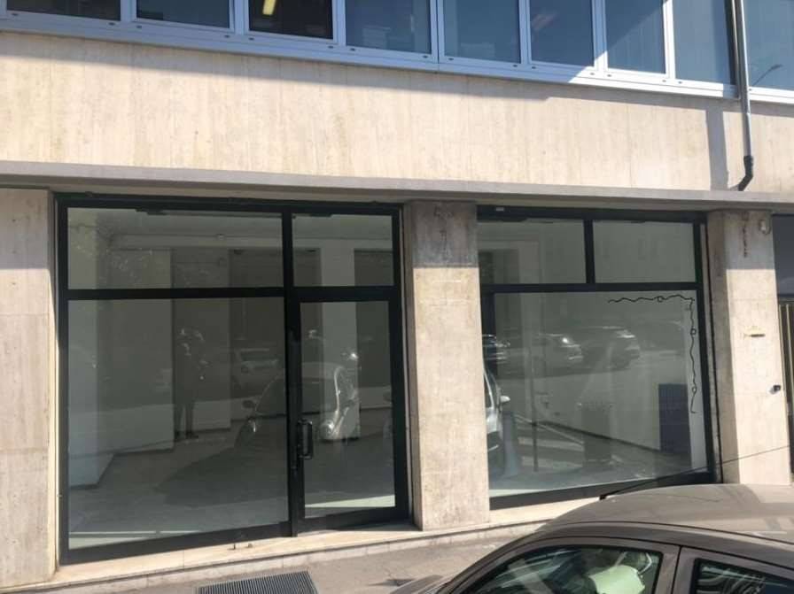 negozio in vendita a Padova in zona Pio X