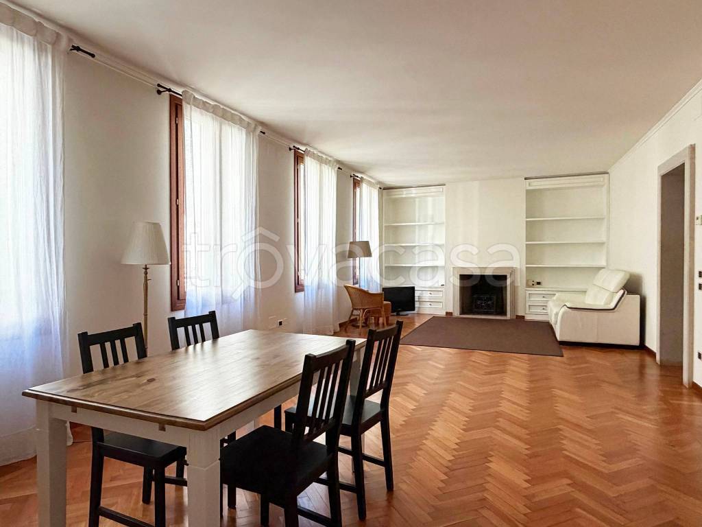 appartamento in vendita a Padova in zona Centro Storico