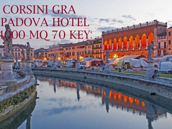 intera palazzina in vendita a Padova in zona Savonarola