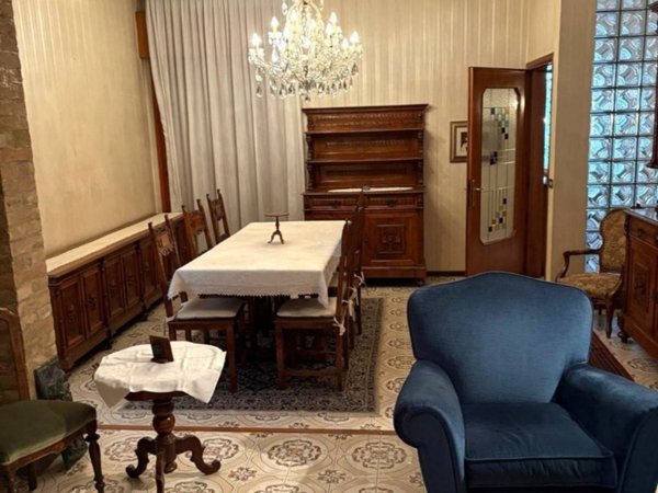 casa indipendente in vendita a Padova in zona Sant'Osvaldo / Santa Rita