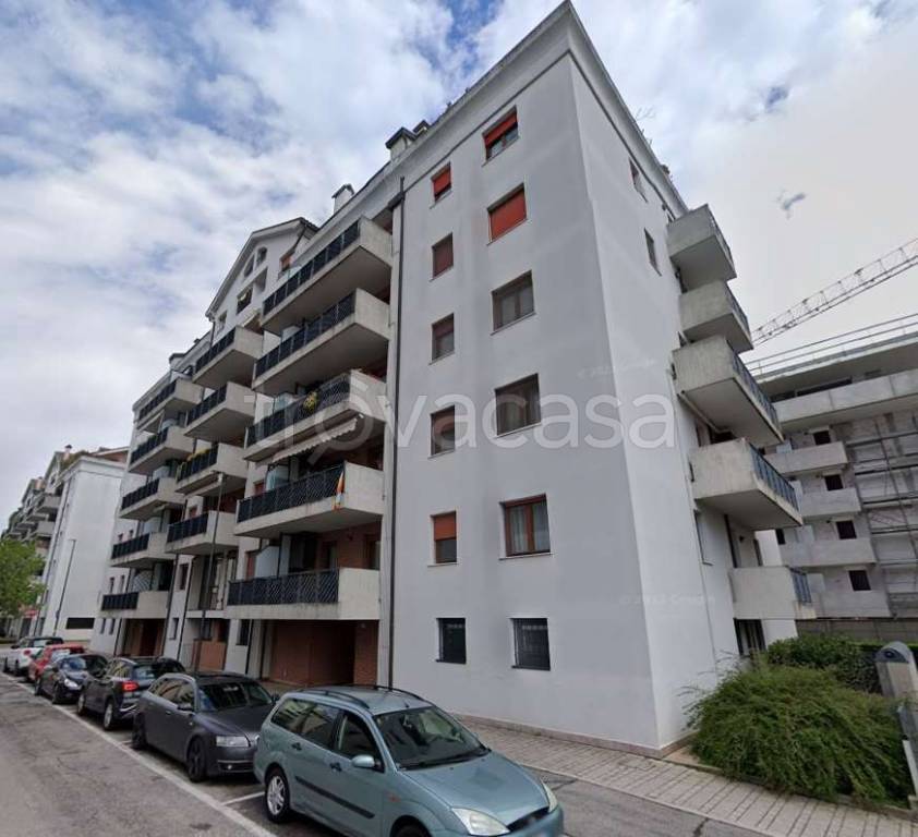appartamento in vendita a Padova in zona Brentelle