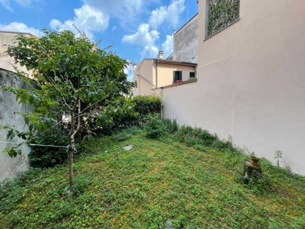 negozio in vendita a Padova in zona Santa Croce