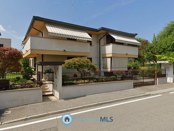 casa indipendente in vendita a Padova in zona Torre