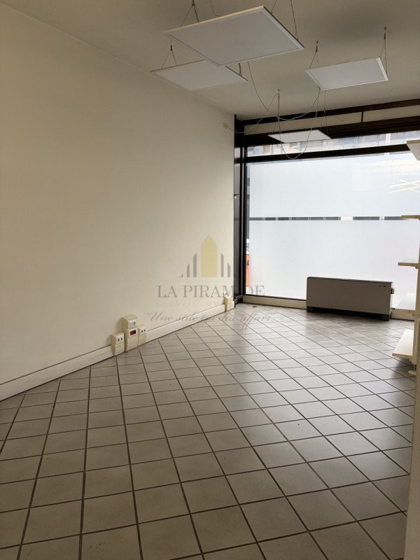 ufficio in vendita a Padova in zona Stanga